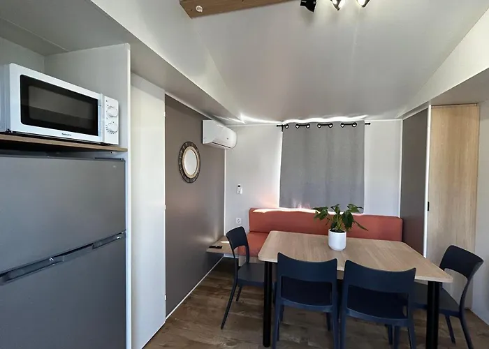 Mobil-home 6 Pers, Terrasse A - Api-1-52-1925 مكان تخييم