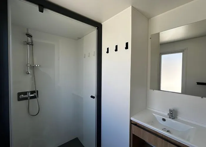 Mobil-home 6 Pers, Terrasse A - Api-1-52-1925 キャンプ場